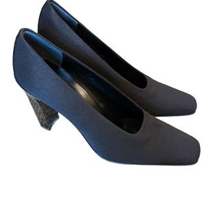 Via Spiga Heel Pump Shoes Womens Size 8M Black Satin Heels 4"